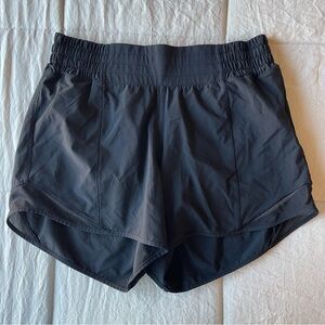 Lululemon Black Hotty Hot High Rise Size 4 Lined 4 inch Inseam